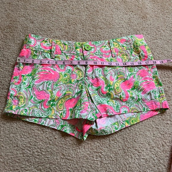 Lilly Pulitzer Walsh Short - Size 6 - Picture 6 of 8